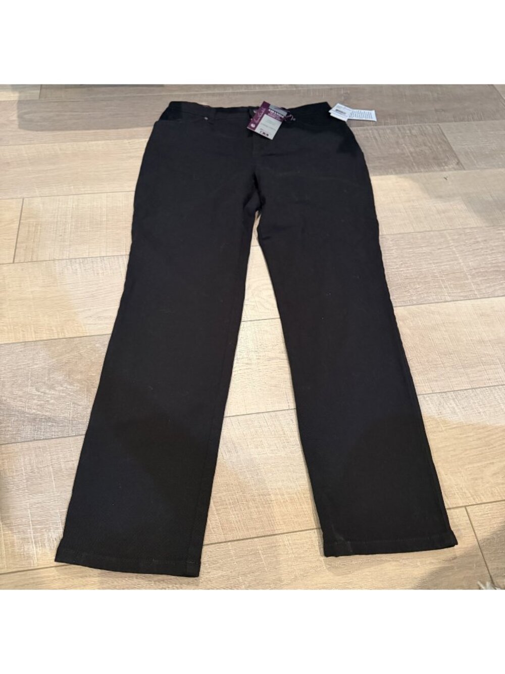 Gloria Vanderbilt Womens Amanda Black Jeans 6 Short Tapered Leg New
